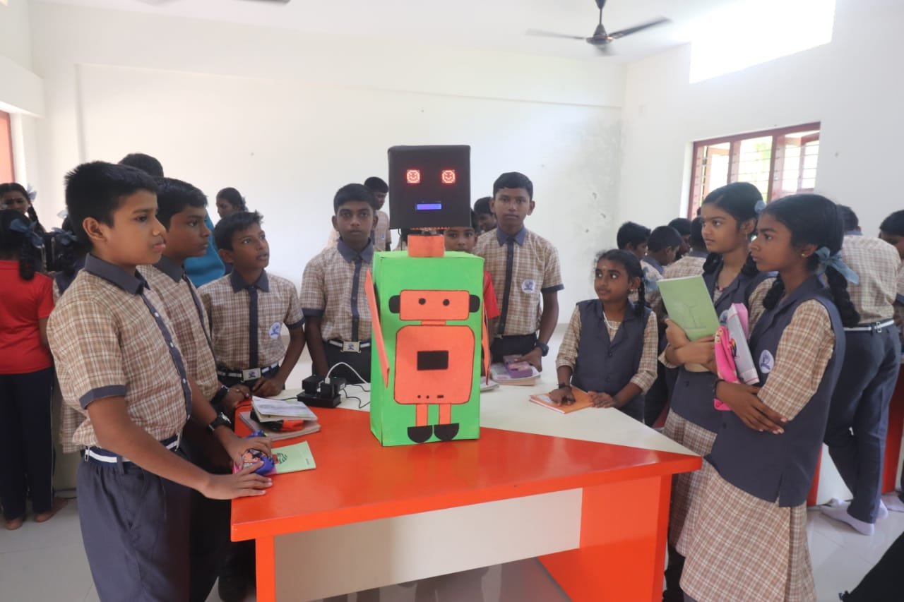 Programmable Robots